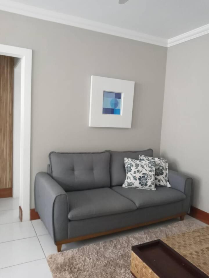 瓜鲁雅Apartamento completo na calçada da praia公寓 外观 照片