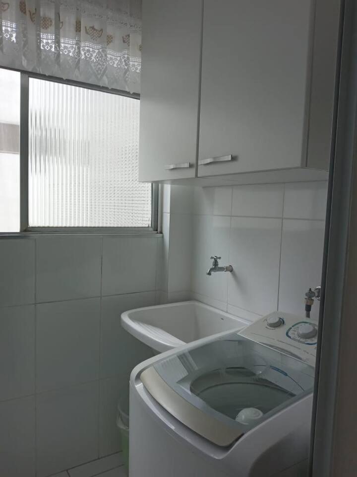 瓜鲁雅Apartamento completo na calçada da praia公寓 外观 照片